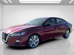 Used 2022  Nissan Altima 2&period;5 SV AWD Sedan at Best Choice Motors near Lafayette&comma; IN