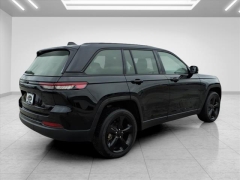 Used 2023  Jeep Grand Cherokee Altitude 4x4 at Best Choice Motors near Lafayette&comma; IN