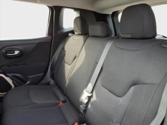 Used 2015  Jeep Renegade 4d SUV 4WD Latitude at Best Choice Motors near Lafayette&comma; IN