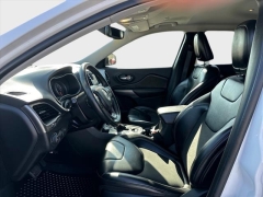 Used 2019  Jeep Cherokee 4d SUV 4WD Latitude Plus 2&period;0L Turbo at Best Choice Motors near Lafayette&comma; IN