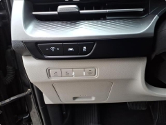 Used 2022  Kia Carnival LX Seat Package FWD at Best Choice Motors near Lafayette&comma; IN