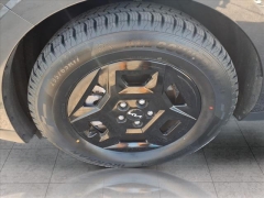 Used 2025  Kia Carnival LXS FWD at Best Choice Motors near Lafayette&comma; IN