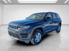 Used 2023  Jeep Grand Cherokee Laredo 4x4 at Best Choice Motors near Lafayette&comma; IN