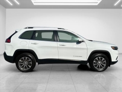 Used 2019  Jeep Cherokee 4d SUV 4WD Latitude Plus 2&period;0L Turbo at Best Choice Motors near Lafayette&comma; IN