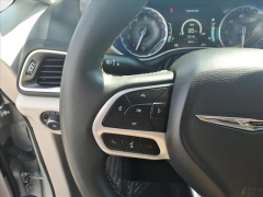 Used 2024  Chrysler Pacifica Touring L FWD at Best Choice Motors near Lafayette&comma; IN