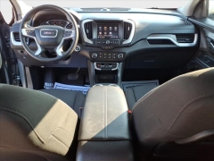 Used 2024  GMC Terrain FWD 4dr SLE at Best Choice Motors near Lafayette&comma; IN