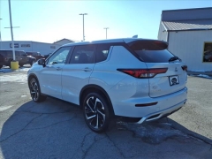 Used 2024  Mitsubishi Outlander SE S-AWC at Best Choice Motors near Lafayette&comma; IN