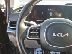 Used 2025  Kia Carnival LXS FWD at Best Choice Motors near Lafayette&comma; IN