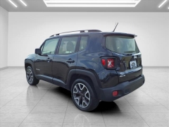 Used 2015  Jeep Renegade 4d SUV 4WD Latitude at Best Choice Motors near Lafayette&comma; IN