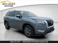 Used 2024  Nissan Pathfinder SV 4WD at Best Choice Motors near Lafayette&comma; IN