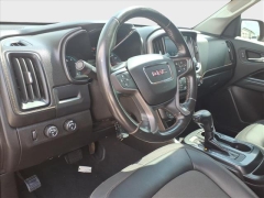 Used 2021  GMC Canyon 4WD Crew Cab 128" AT4 w&sol;Cloth at Best Choice Motors near Lafayette&comma; IN