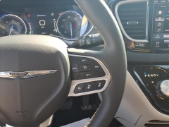 Used 2024  Chrysler Pacifica Touring L FWD at Best Choice Motors near Lafayette&comma; IN