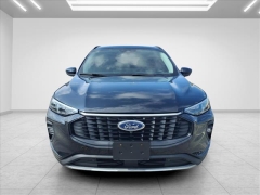 Used 2024  Ford Escape Hybrid Platinum AWD at Best Choice Motors near Lafayette&comma; IN