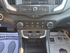 Used 2023  GMC Terrain FWD 4dr SLE at Best Choice Motors near Lafayette&comma; IN