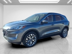 Used 2022  Ford Escape Titanium AWD at Best Choice Motors near Lafayette&comma; IN