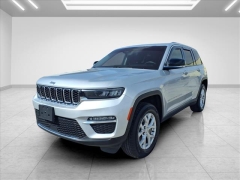 Used 2023  Jeep Grand Cherokee Limited 4x4 at Best Choice Motors near Lafayette&comma; IN