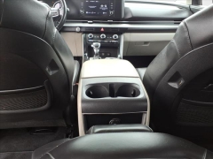 Used 2022  Kia Carnival LX Seat Package FWD at Best Choice Motors near Lafayette&comma; IN