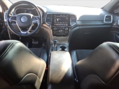Used 2019  Jeep Grand Cherokee 4d SUV 4WD Laredo Altitude at Best Choice Motors near Lafayette&comma; IN