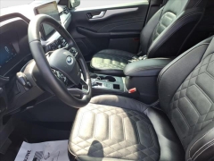 Used 2024  Ford Escape Hybrid Platinum AWD at Best Choice Motors near Lafayette&comma; IN