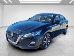 Used 2022  Nissan Altima 2&period;5 SR AWD Sedan at Best Choice Motors near Lafayette&comma; IN