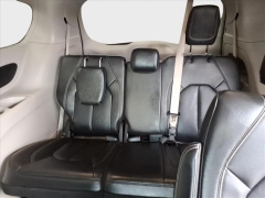 Used 2022  Chrysler Pacifica Touring L FWD at Best Choice Motors near Lafayette&comma; IN