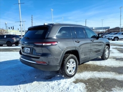 Used 2023  Jeep Grand Cherokee Laredo 4x4 at Best Choice Motors near Lafayette&comma; IN
