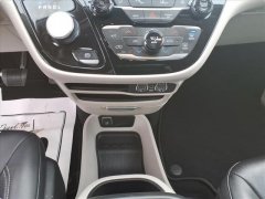 Used 2024  Chrysler Pacifica Touring L FWD at Best Choice Motors near Lafayette&comma; IN