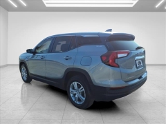 Used 2024  GMC Terrain FWD 4dr SLE at Best Choice Motors near Lafayette&comma; IN