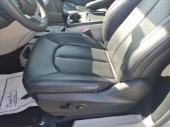 Used 2024  Chrysler Pacifica Touring L FWD at Best Choice Motors near Lafayette&comma; IN