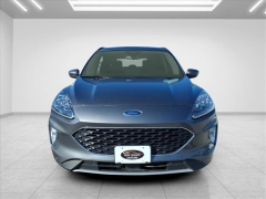 Used 2022  Ford Escape Titanium AWD at Best Choice Motors near Lafayette&comma; IN