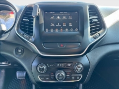 Used 2019  Jeep Cherokee 4d SUV 4WD Latitude Plus 2&period;0L Turbo at Best Choice Motors near Lafayette&comma; IN