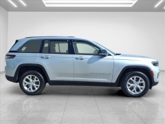 Used 2023  Jeep Grand Cherokee Limited 4x4 at Best Choice Motors near Lafayette&comma; IN