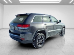 Used 2021  Jeep Grand Cherokee Limited 4x4 at Best Choice Motors near Lafayette&comma; IN