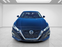 Used 2022  Nissan Altima 2&period;5 SR AWD Sedan at Best Choice Motors near Lafayette&comma; IN
