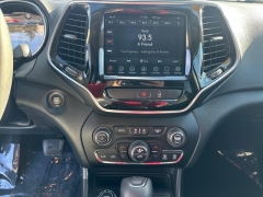 Used 2022  Jeep Cherokee Limited 4x4 at Best Choice Motors near Lafayette&comma; IN