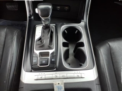 Used 2022  Kia Carnival LX Seat Package FWD at Best Choice Motors near Lafayette&comma; IN