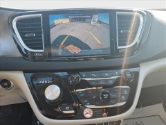 Used 2024  Chrysler Pacifica Touring L FWD at Best Choice Motors near Lafayette&comma; IN