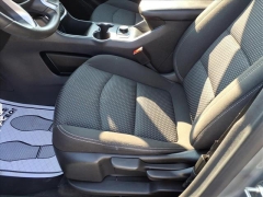 Used 2024  GMC Terrain FWD 4dr SLE at Best Choice Motors near Lafayette&comma; IN
