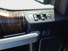 Used 2018  Ford F-150 4WD SuperCrew Lariat 6 1&sol;2 Dsl at Best Choice Motors near Lafayette&comma; IN