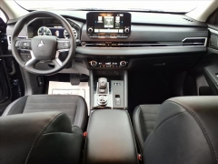 Used 2024  Mitsubishi Outlander Plug-In Hybrid SE S-AWC at Best Choice Motors near Lafayette&comma; IN