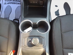 Used 2024  GMC Terrain FWD 4dr SLE at Best Choice Motors near Lafayette&comma; IN