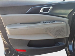Used 2025  Kia Carnival LXS FWD at Best Choice Motors near Lafayette&comma; IN