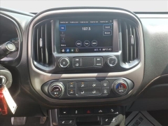 Used 2021  GMC Canyon 4WD Crew Cab 128" AT4 w&sol;Cloth at Best Choice Motors near Lafayette&comma; IN