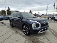 Used 2024  Mitsubishi Outlander Plug-In Hybrid SE S-AWC at Best Choice Motors near Lafayette&comma; IN