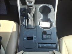 Used 2022  Toyota Highlander XLE FWD at Best Choice Motors near Lafayette&comma; IN