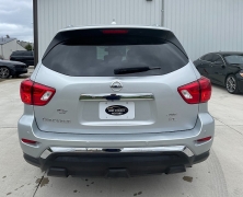 Used 2019 Nissan Pathfinder 4d SUV 4WD SL at Best Choice Motors near Lafayette, IN