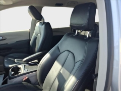 Used 2024  Chrysler Pacifica Touring L FWD at Best Choice Motors near Lafayette&comma; IN