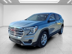 Used 2024  GMC Terrain FWD 4dr SLE at Best Choice Motors near Lafayette&comma; IN