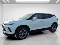 Used 2025  Chevrolet Blazer FWD 4dr LT w&sol;2LT at Best Choice Motors near Lafayette&comma; IN