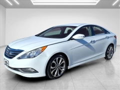 Used 2014  Hyundai Sonata 4d Sedan GLS at Best Choice Motors near Lafayette&comma; IN
